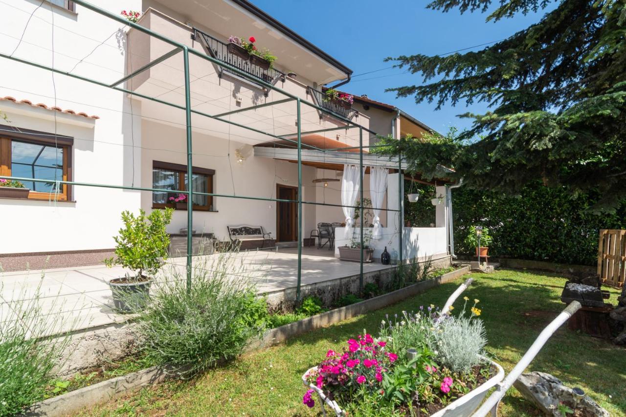 Apartman Laura Viskovo Exterior foto